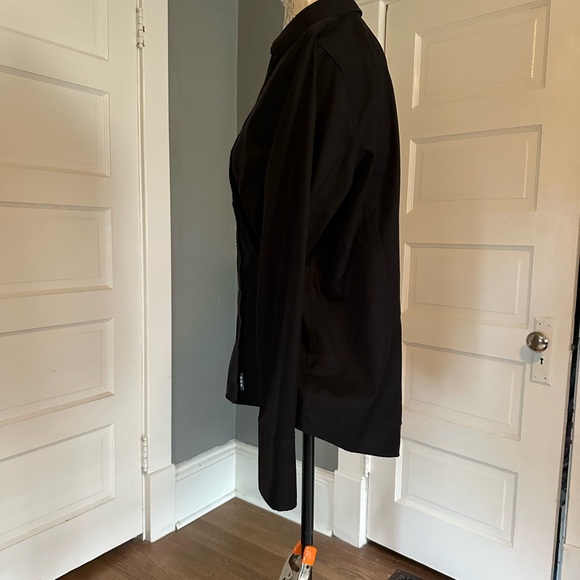 Iron-free and flattering blouse - Picture 6 of 10